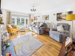 Living Room- click for photo gallery